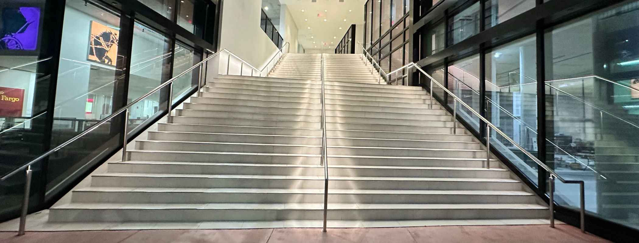 Illuminated Handrail | The Smart Lighting Company