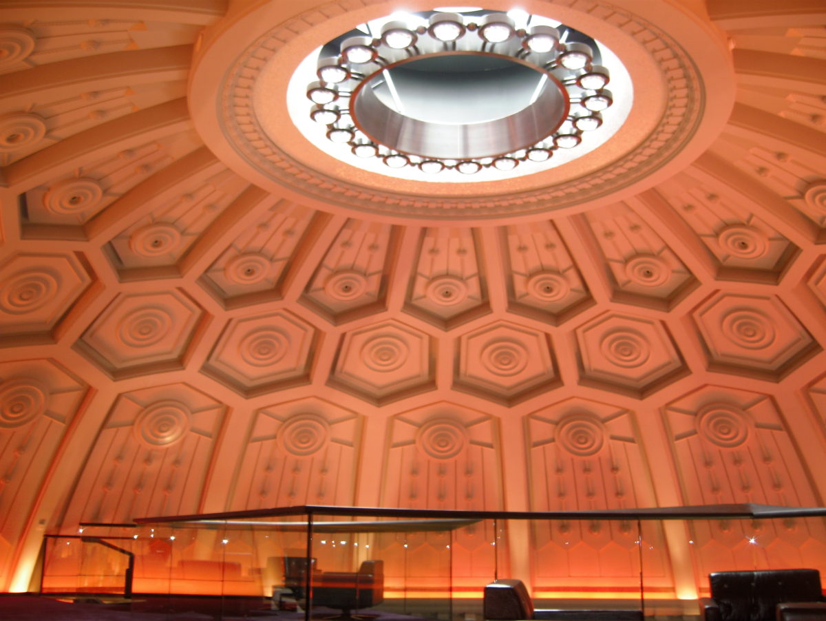 Wall Grazing and Wall Washing Lighting Ideas for Residential Homes